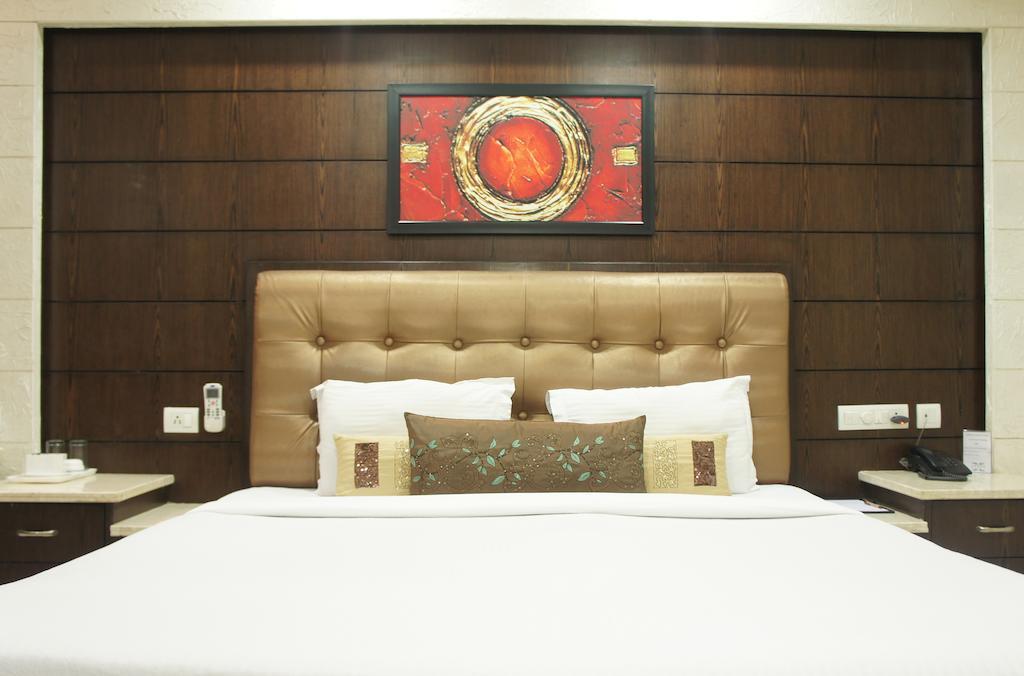 Hotel Surya Prime Kota  Zewnętrze zdjęcie
